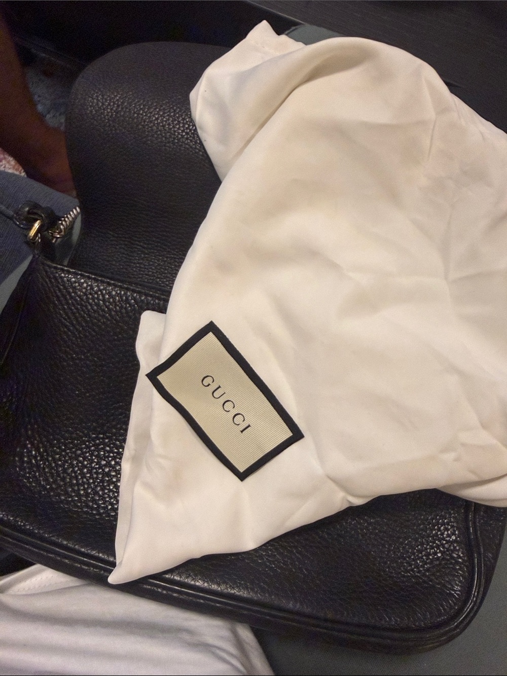 Gucci Black Leather Shoulder Bag with Tassel and Chain Strap - Picture 3 of 8